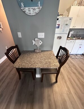 Dining - First Floor Studio in Panama City Beach (Panama City Beach)