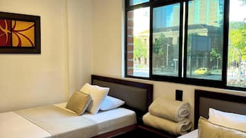 Business Room, Housekeeping, City View