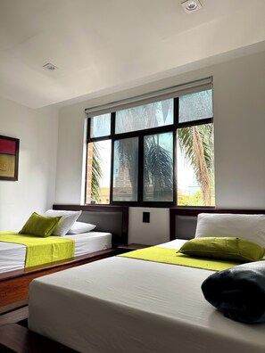 Phòng 4 phong cách cổ điển | Két bảo mật tại phòng, trang trí khác biệt 