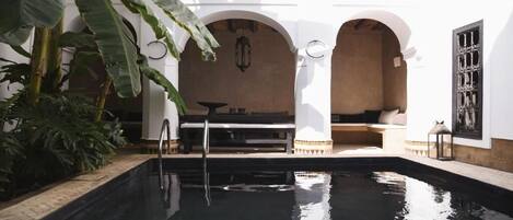 Indoor pool, pool loungers
