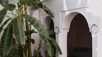 Innenpool, Liegestühle