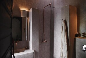 Bathroom - Riad Muarid  (Marrakesh)