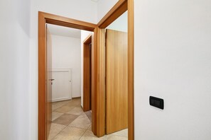 Interior - Apartment 'Residence Le Ante - Classic' with Mountain View, Shared Garden and Balcony (Santo Stefano di Cadore)