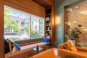 Interior - 1BR | Gym, Views | Bellevue | Sophari Parkside C (Bellevue)