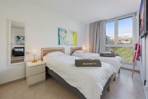 2 bedrooms, in-room safe, iron/ironing board, free WiFi - Apartament Serra Vista (Port de Pollença)