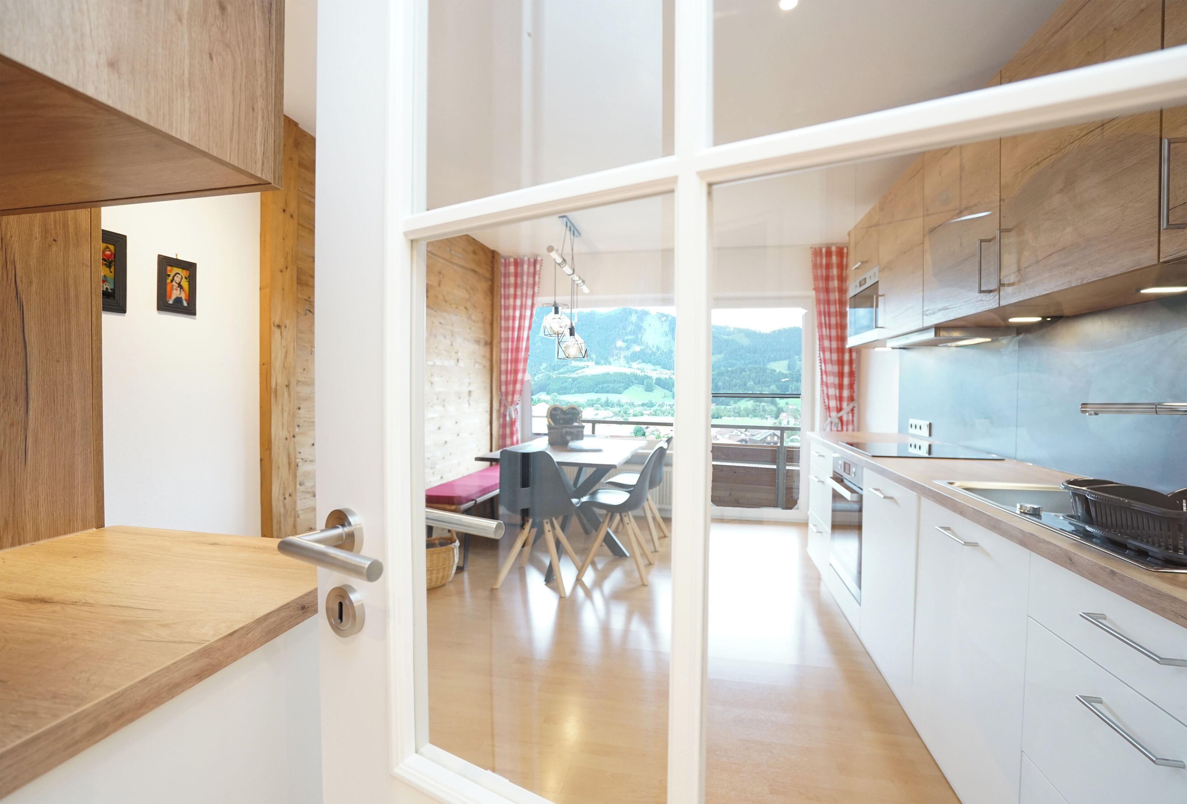 Oven, stovetop, dishwasher