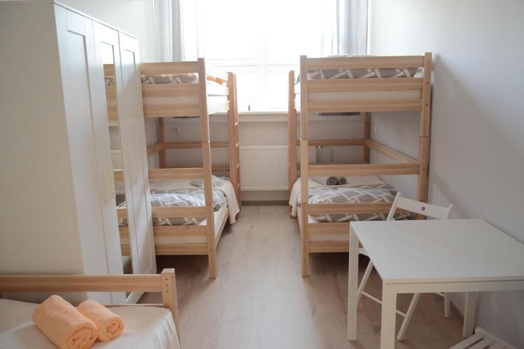 Familiekamer, uitzicht op tuin | Een strijkplank/strijkijzer, gratis wifi, rolstoeltoegankelijk