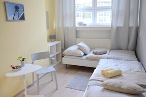 Twin Room, 2 Twin Beds | Iron/ironing board, free WiFi, wheelchair access