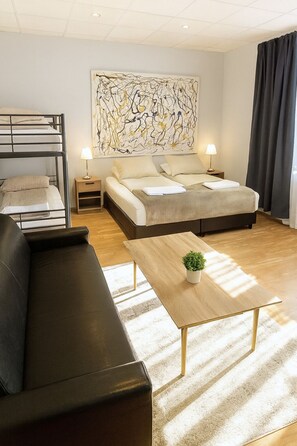 Habitación cuádruple Confort | Wifi gratis 