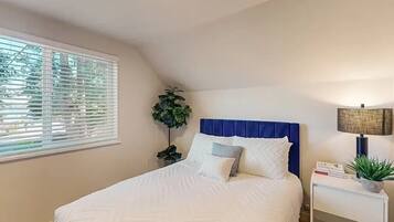 4 sovrum, strykjärn/strykbräda, internet och sängkläder