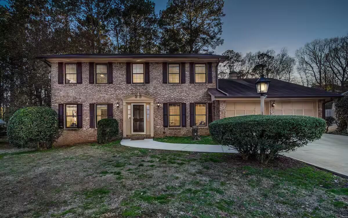 المنشأة من الخارج