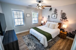 6 Schlafzimmer, Schreibtisch, Bügeleisen/Bügelbrett, WLAN