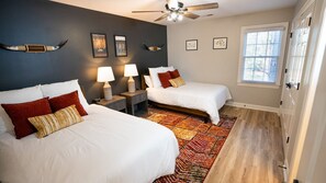 6 bedrooms, desk, iron/ironing board, WiFi - Luxury Golf Retreat - Simulator & Short Game Setup (Southern Pines)