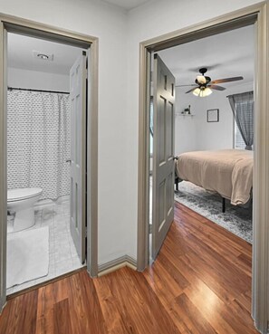 2 間睡房、書桌、Wi-Fi、床單