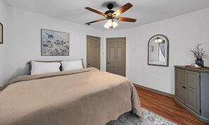 2 chambres, bureau, Wi-Fi, literie fournie