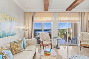 Smart TV, DVD player - Luxury Living, Coastal Elegance, Endless Views (Santa Rosa Beach)