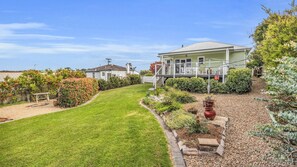 Property grounds - Clare Cottage - Murrah Street 40 (Bermagui)