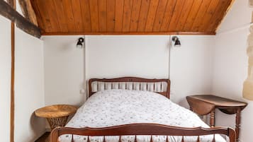 1 Schlafzimmer, Schreibtisch, WLAN, Bettwäsche