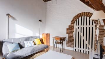 TV, DVD player, aparelho de som