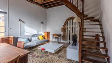 TV, DVD player, aparelho de som