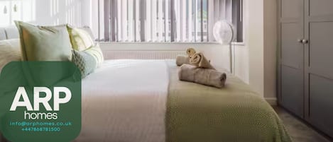 3 bedrooms, iron/ironing board, Internet, bed sheets