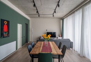 Appartement Confort, 3 chambres, véranda, vue ville | Cuisine privée