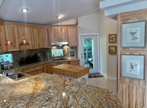 Interior - PRICE REDUCED! GARDEN LOVERS' SANCTUARY: Private Tropical Home Orchid  Gardens (Naples)