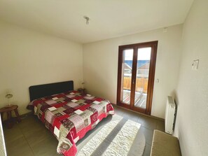 2 bedrooms, iron/ironing board, WiFi - T3 apartment with balcony in Briançon (Briançon)