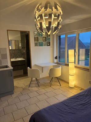 1 bedroom, WiFi - Quiet country studio (Bettrechies)