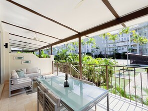 Terrace/patio - Elegant Beachside 1BR Loft in Puntarena (Río Hato)