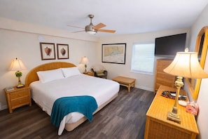 2 bedrooms, iron/ironing board, WiFi, bed sheets - Beachfront Perdido Key Condo | Private Balcony (Pensacola)