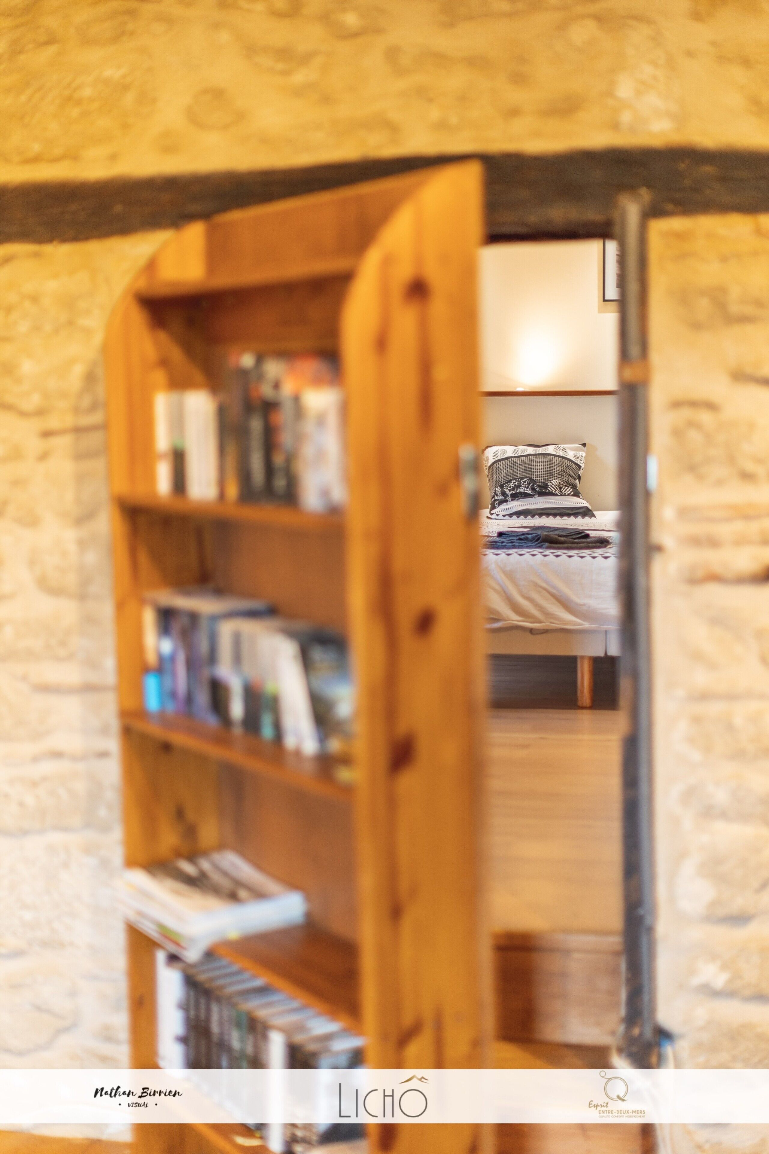 7 chambres, fer et planche à repasser, Wi-Fi, draps fournis