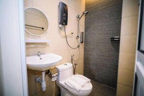 Room - Swing & Pillows @ Kelana Jaya, Selangor (Petaling Jaya)