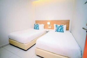 Room - Swing & Pillows @ Kelana Jaya, Selangor (Petaling Jaya)