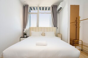 ลักซ์ชัวรี่อพาร์ทเมนท์, 4 ห้องนอน, วิวเมือง | เตารีด/โต๊ะรีดผ้า, Wi-Fi ฟรี