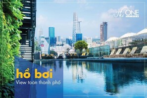 حمّام سباحة خارجي