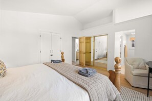 3 bedrooms, desk, travel cot, WiFi - Aspen Sage Retreat Central Spa Game room (Big Bear Lake)