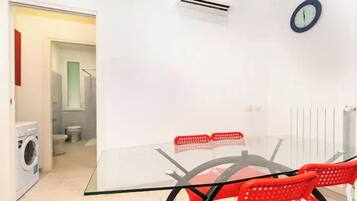 Departamento, vista al mar | Área de sala de estar