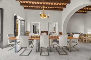 Superior Apartment | Dining room