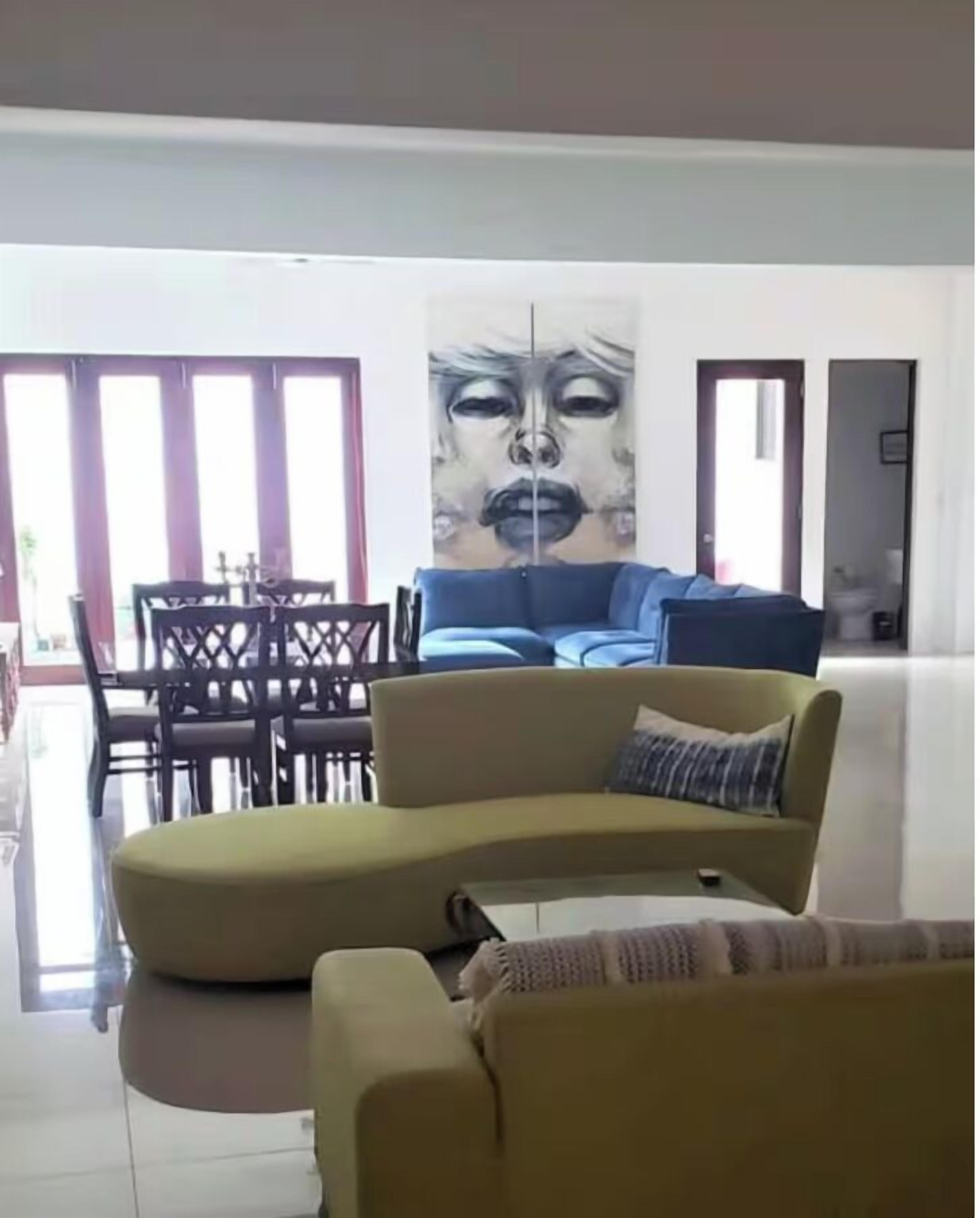 ファミリー アパートメント キッチン | リビング エリア