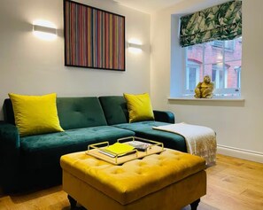 บริเวณนั่งเล่น