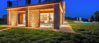 Cascina Buzio 12, Emma Villas