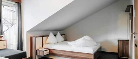 Double Room, Balcony, Mountain View