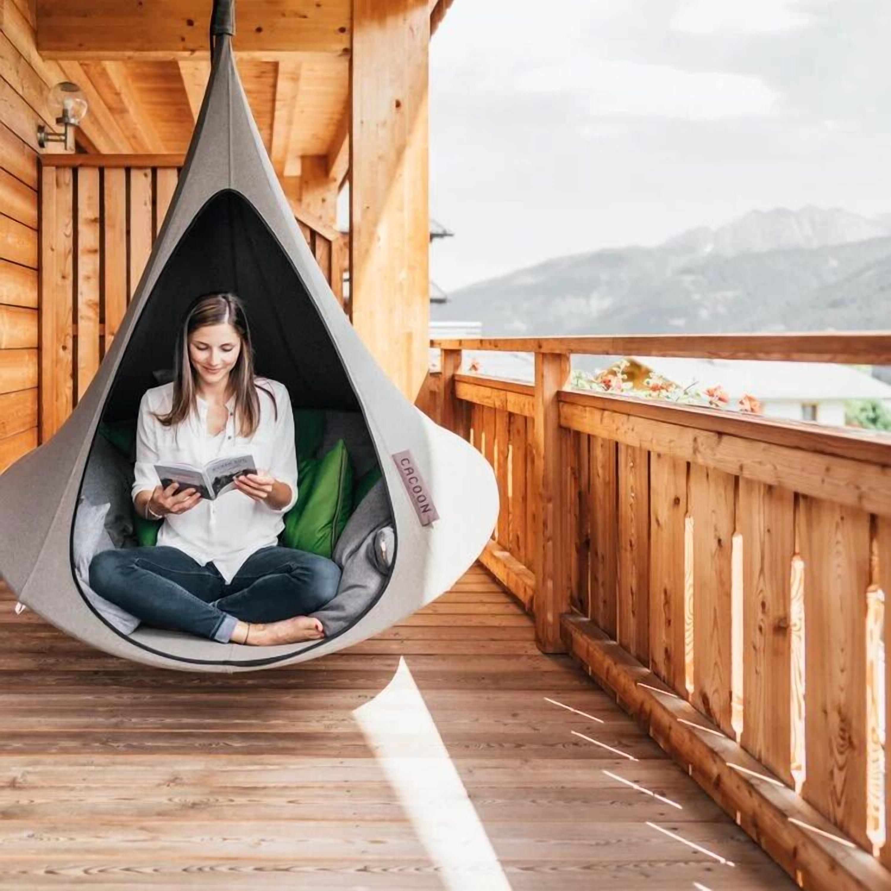 Klassieke suite, balkon, uitzicht op bergen | Woonruimte