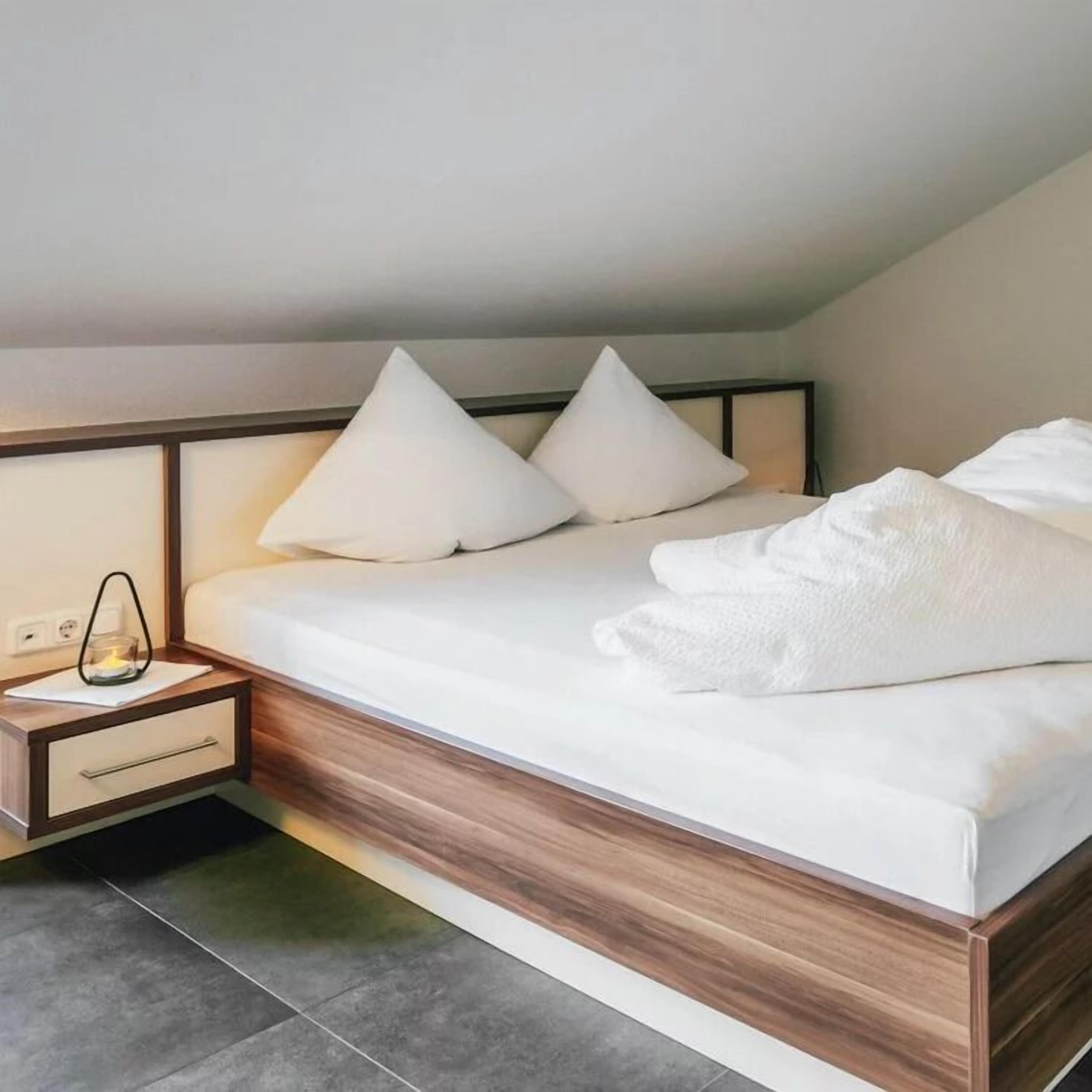 Double Room, Balcony, Mountain View | In-room safe, desk, laptop workspace, blackout drapes