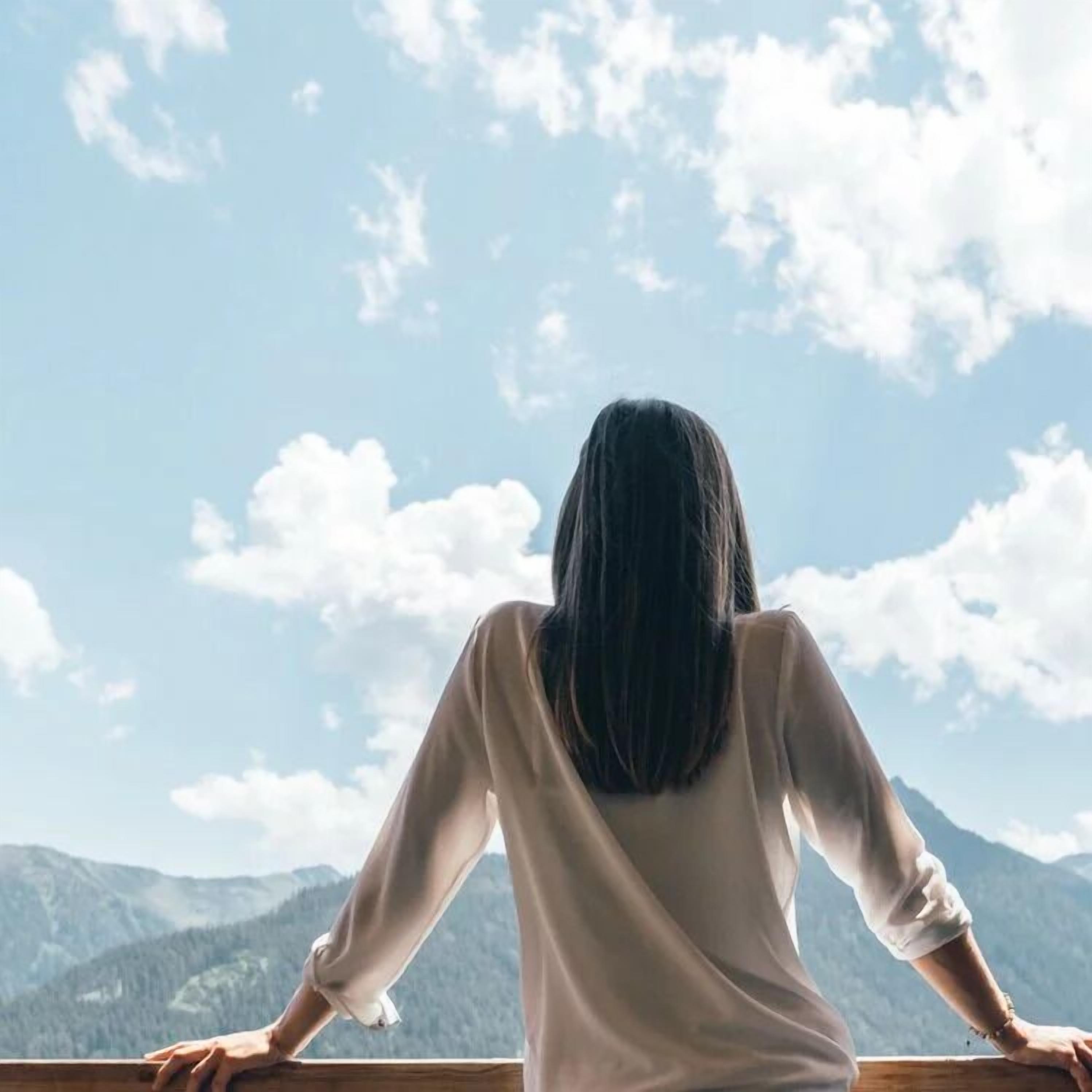 Classic Studio, Balcony, Mountain View | Living area