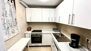 Fridge, microwave, oven, dishwasher