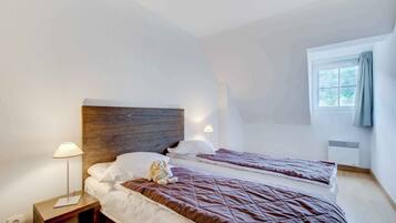 4 bedrooms, free WiFi