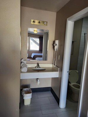 Suite Comfort | Bagno | Sapone, shampoo, carta igienica