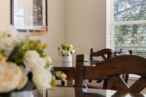 Dining - Magical Memories-Stunning 6 bed/4 bath Windsor Hills villa, 1.5 miles from WDW (Four Corners)